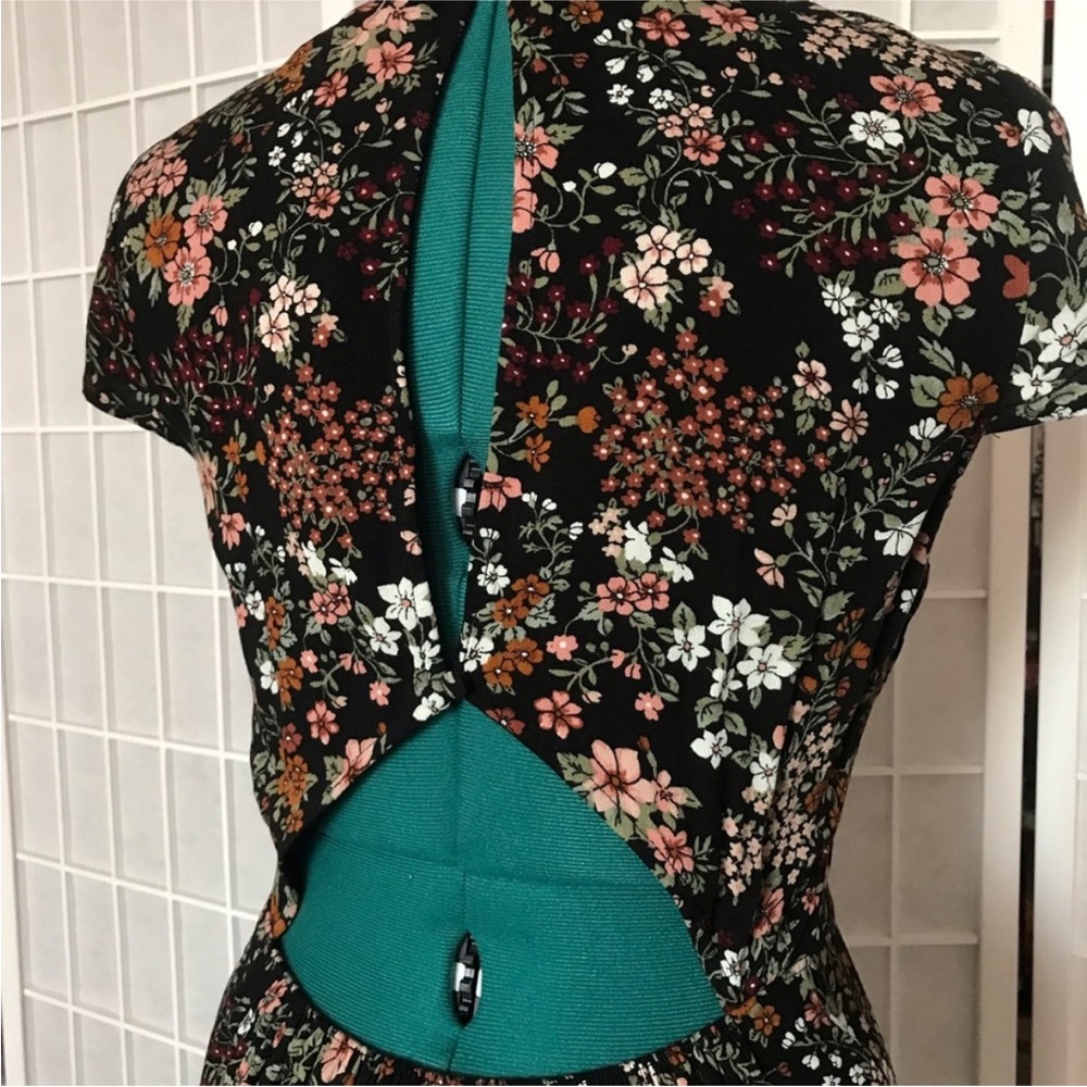 Abercrombie & Fitch Black Floral Midi Dress - Picture 5 of 6